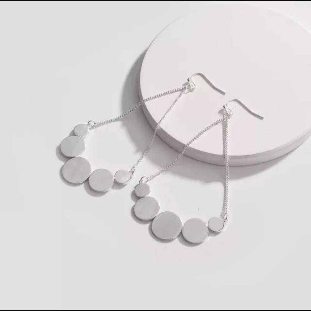 🌴Silver Crescent Lightweight Drop Earrings